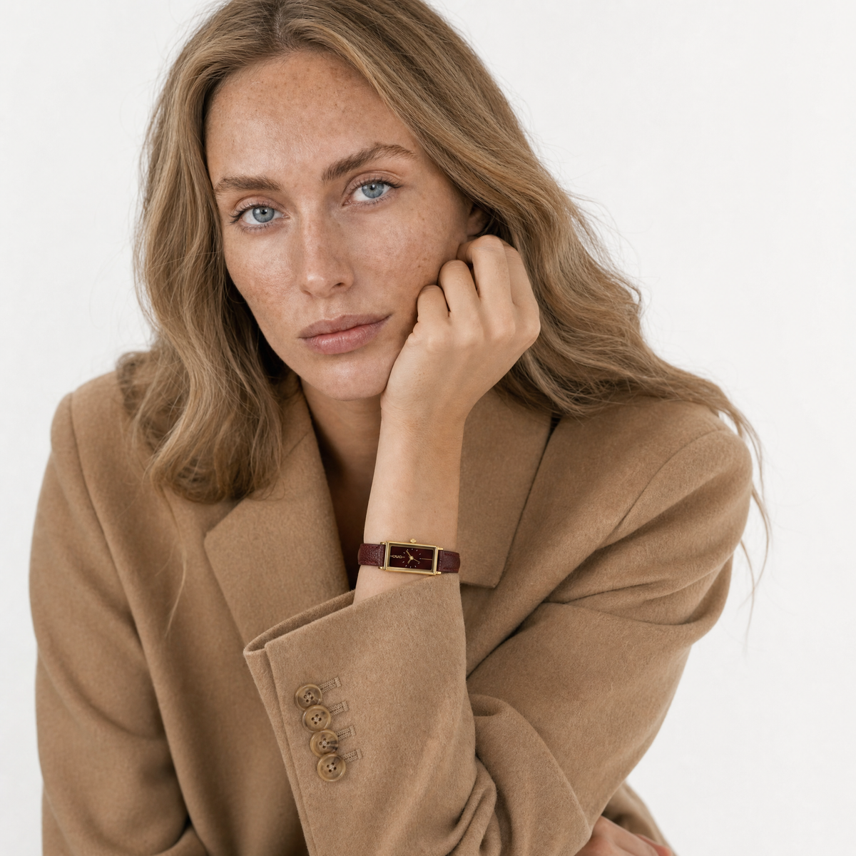 Montaigne Watch Burgundy by Mizuki, view 2